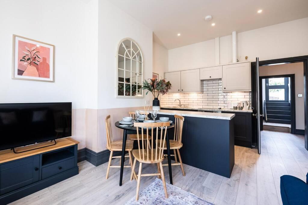 4 Castle Mews Daire Salisbury Dış mekan fotoğraf