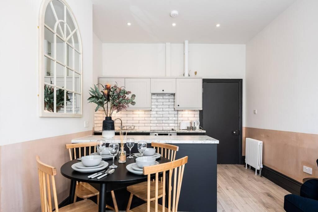 4 Castle Mews Daire Salisbury Dış mekan fotoğraf